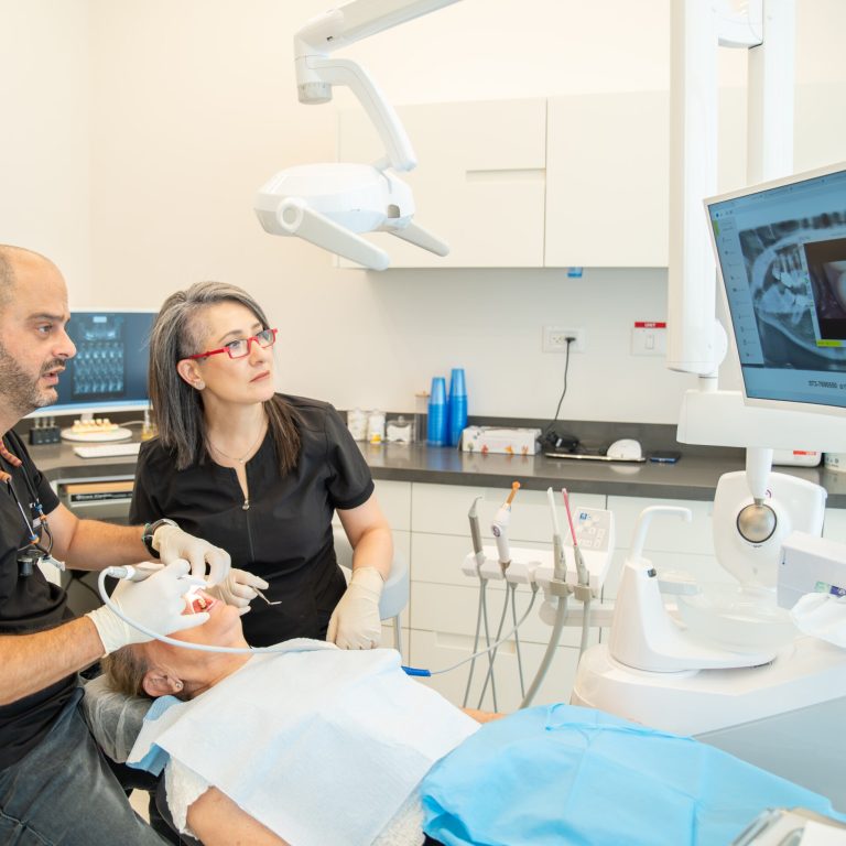 טיפולי שיניים בטכנולוגיה מתקדמת